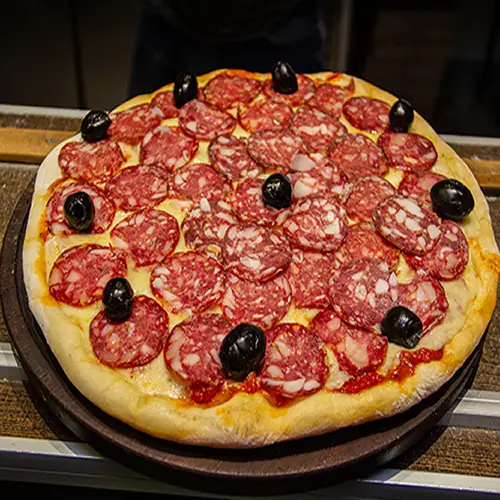 PIZZA CALABRESA 4 PORCIONES